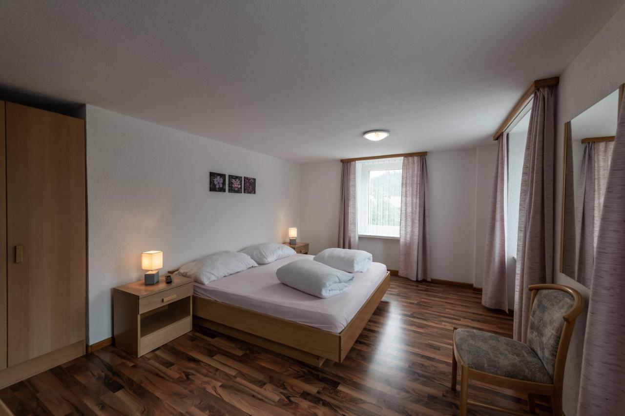Hotel Greina Rabius Екстериор снимка