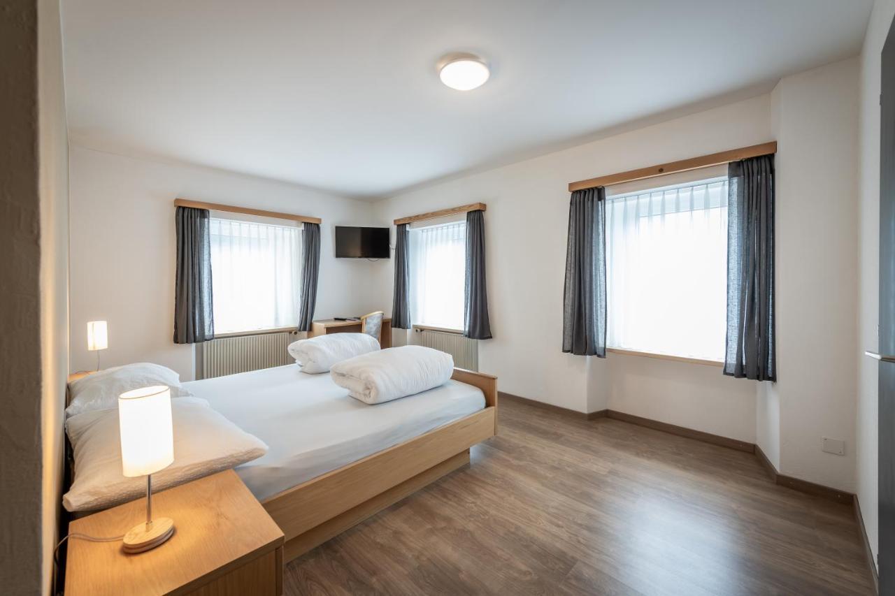 Hotel Greina Rabius Екстериор снимка