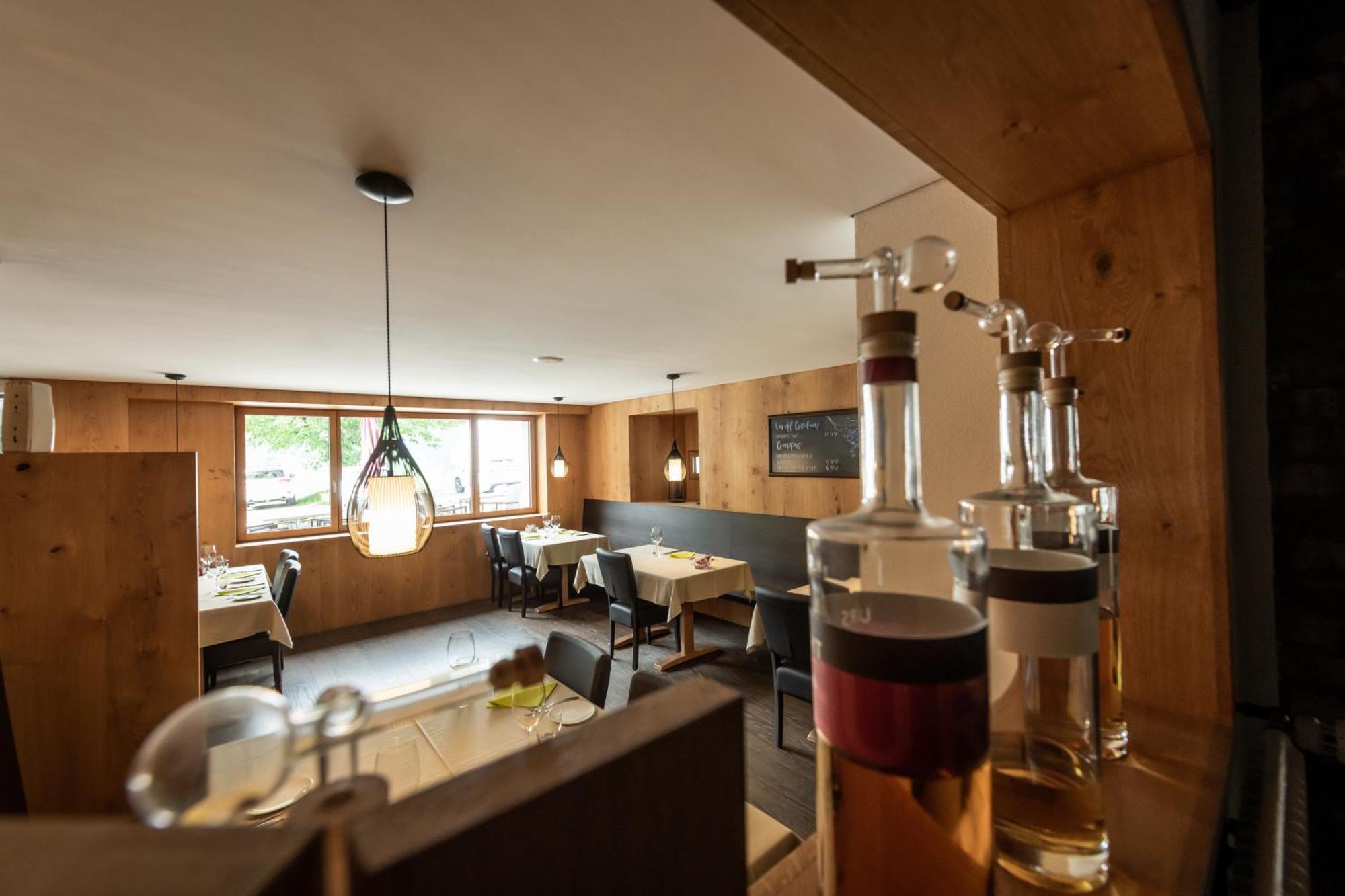 Hotel Greina Rabius Екстериор снимка